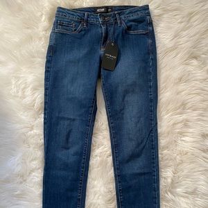 NWT Just Black Bianca Slim Straight Leg Jeans